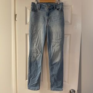 High Rise Straight Jean NWOT